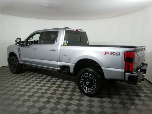 Used 2024 Ford F350 Platinum w/ FX4 Off-Road Package image 5