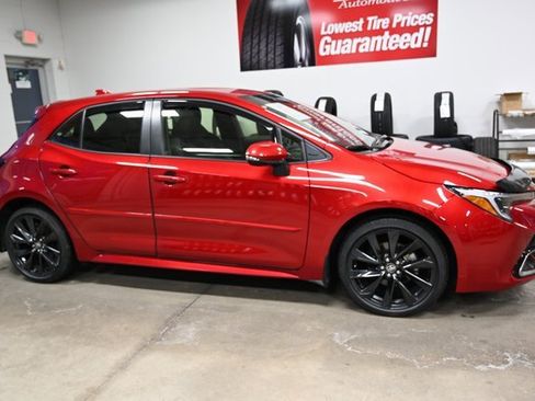 Used 2025 Toyota Corolla XSE image 4