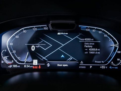 Used 2023 BMW 530e w/ Premium Package image 25