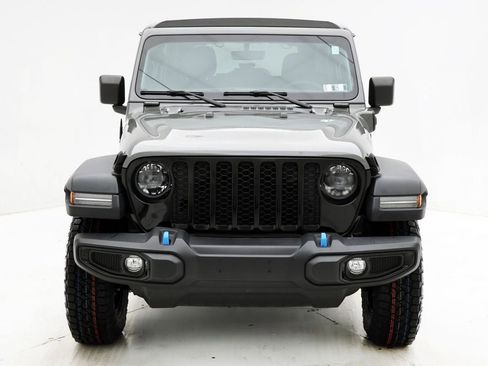 Used 2023 Jeep Wrangler Unlimited w/ Sun & Screen Package image 5