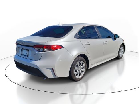 Certified 2025 Toyota Corolla LE image 7