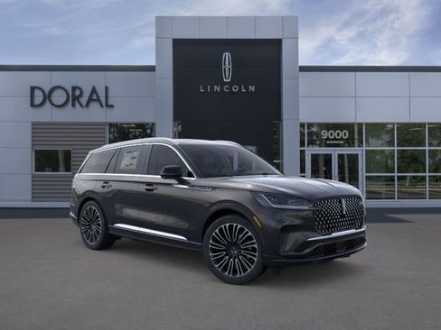 New 2026 Lincoln Aviator Black Label w/ Dynamic Handling Package AWD/4WD image 7