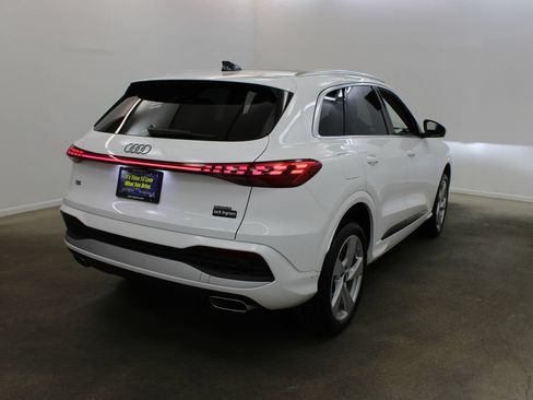 New 2026 Audi Q5 Premium Plus AWD/4WD image 5