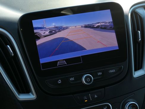 Used 2023 Chevrolet Malibu LT image 21