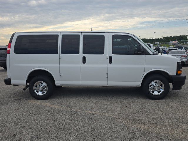 Certified 2017 Chevrolet Express 2500 RWD image 7