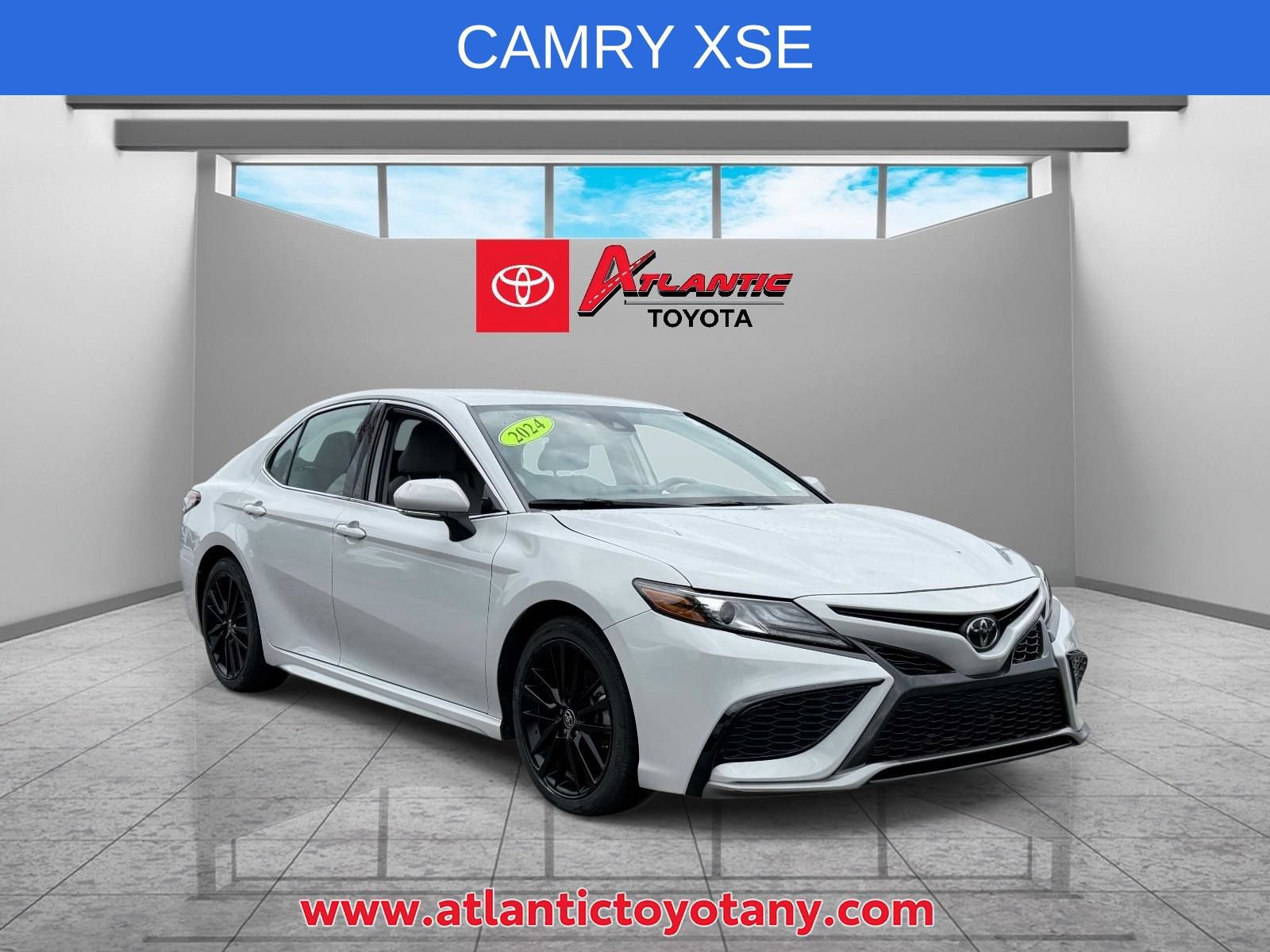Used 2024 Toyota Camry XSE FWD image 1