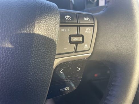 Used 2025 Toyota Camry XSE FWD image 18