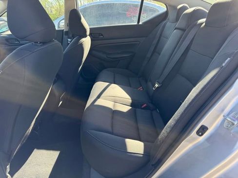 Used 2024 Nissan Altima 2.5 S image 9