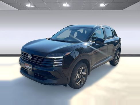 New 2026 Nissan Kicks SV image 1