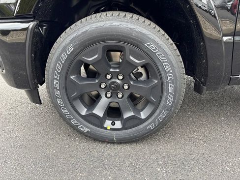 New 2026 RAM 1500 Big Horn AWD/4WD image 9