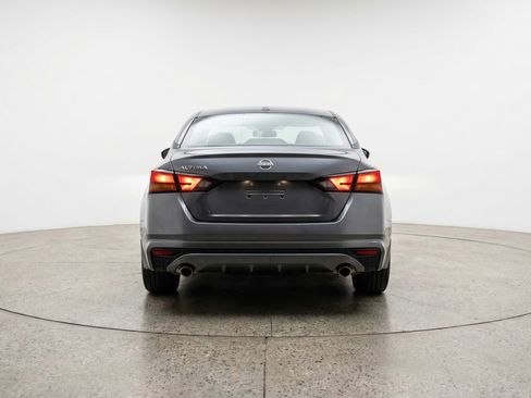 Used 2025 Nissan Altima 2.5 SV image 7