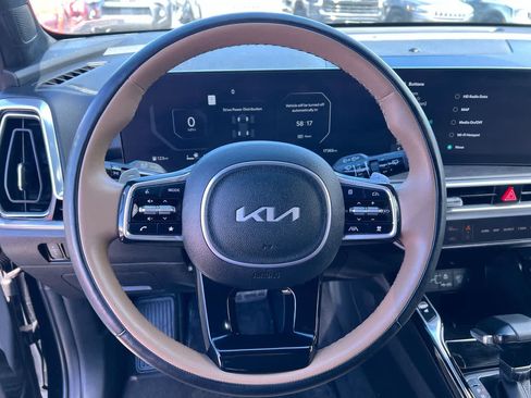 Used 2024 Kia Sorento SX Prestige w/ Olive Brown Leather Package AWD/4WD image 14