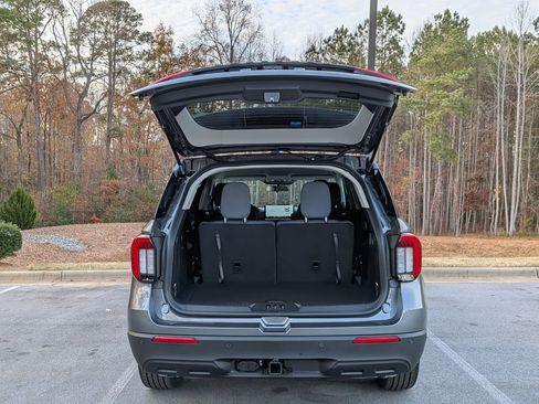 New 2026 Ford Explorer Active image 29