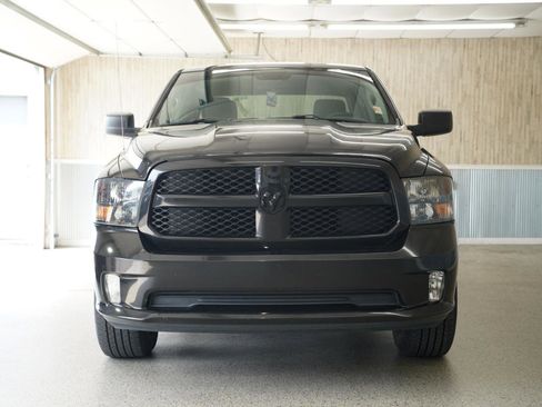 Used 2018 RAM 1500 Express w/ Black Ram 1500 Express Group RWD image 2