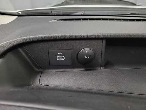 Used 2023 Ford Transit 350 XLT image 15