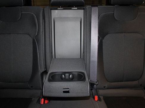 New 2025 Jeep Grand Cherokee Laredo w/ Luxury Tech Group I image 26