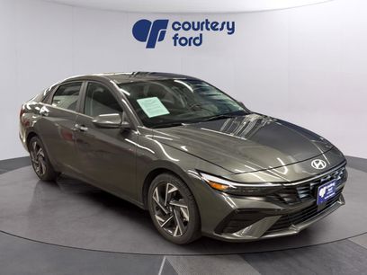 Used 2025 Hyundai Elantra SEL