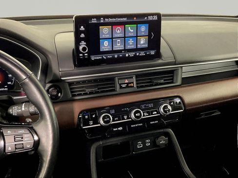 Used 2023 Honda Pilot Elite image 9