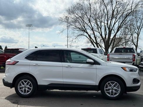 Used 2023 Ford Edge SEL w/ Convenience Package image 37