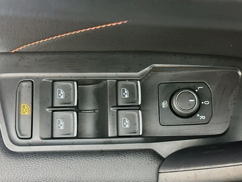 Used 2024 Volkswagen Tiguan Wolfsburg Edition image 15