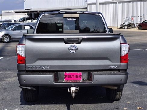Certified 2020 Nissan Titan SV w/ SV Convenience Package image 5