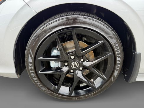 Used 2025 Honda Civic Sport image 9
