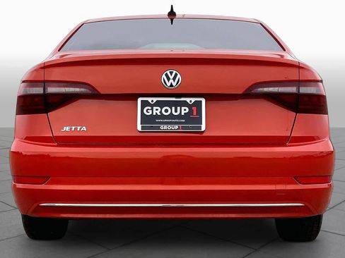 Used 2021 Volkswagen Jetta SE image 5