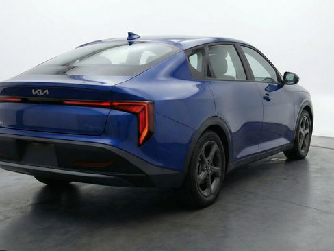 Used 2025 Kia K4 LXS FWD image 9