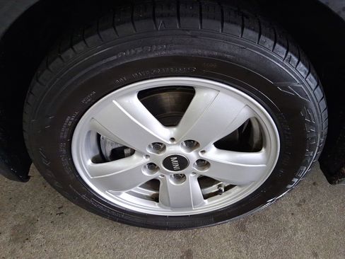 Used 2015 MINI Cooper 2-Door Hardtop image 10