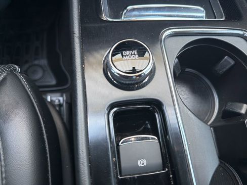 Used 2022 Lincoln Corsair Reserve w/ Luxury Package FWD image 22