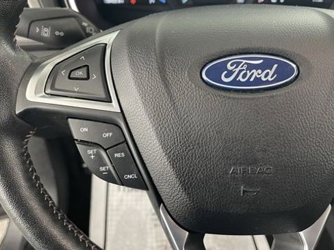 Used 2020 Ford Fusion SE w/ Equipment Group 151A image 38