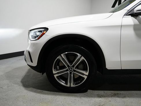 Used 2020 Mercedes-Benz GLC 300 4MATIC image 4