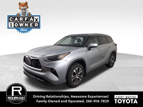 Used 2025 Toyota Highlander XLE AWD/4WD image 1