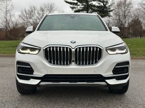Used 2022 BMW X5 xDrive40i w/ Premium Package image 3