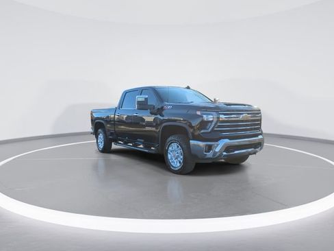 Used 2024 Chevrolet Silverado 2500 LTZ w/ LTZ Plus Package image 2