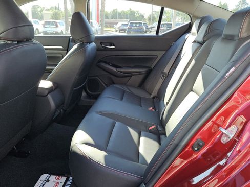 Used 2024 Nissan Altima 2.5 SR w/ SR Premium Package FWD image 4