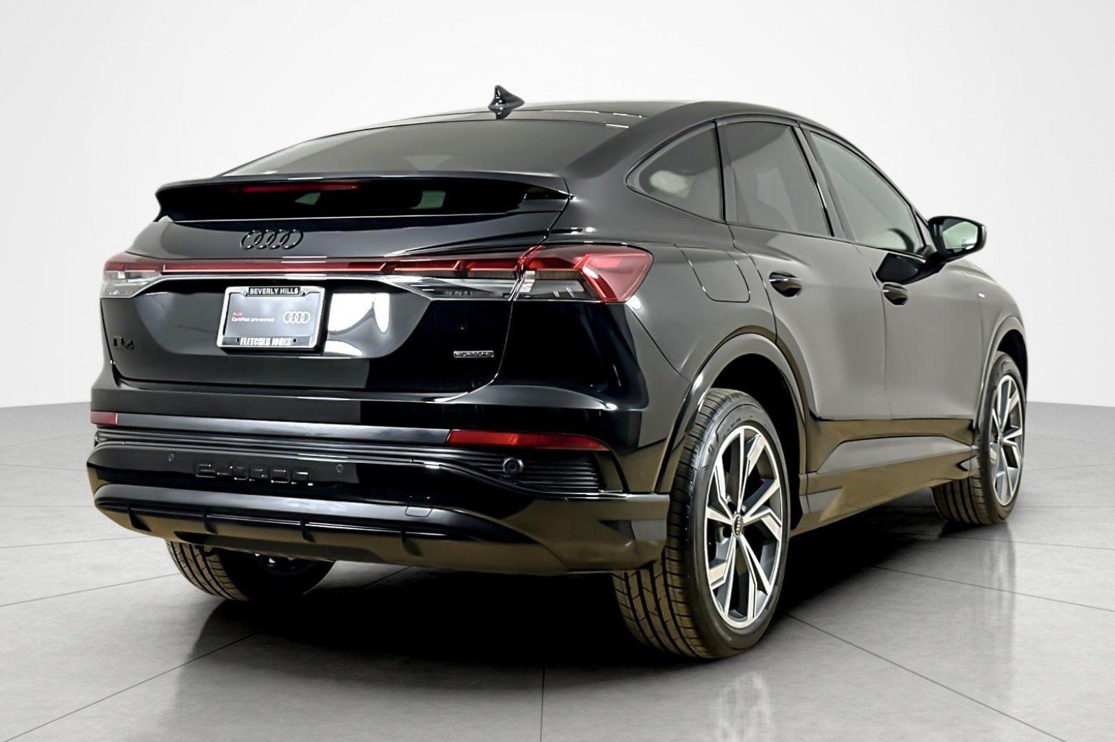 Certified 2023 Audi Q4 e-tron Premium w/ Convenience Package AWD/4WD image 5
