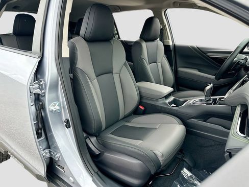 Certified 2025 Subaru Outback Onyx Edition AWD/4WD image 28
