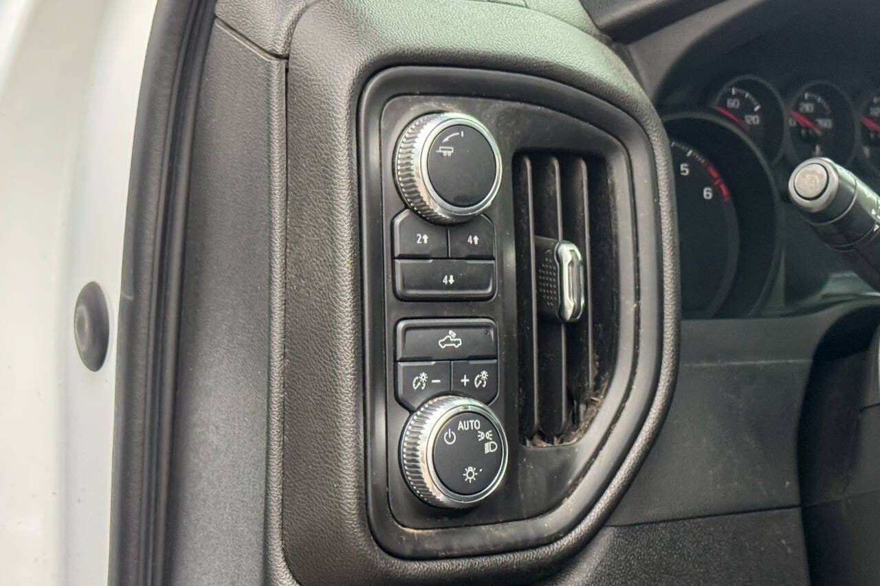 Used 2024 GMC Sierra 3500 Pro AWD/4WD image 28