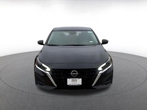 Used 2025 Nissan Altima 2.5 SV image 4