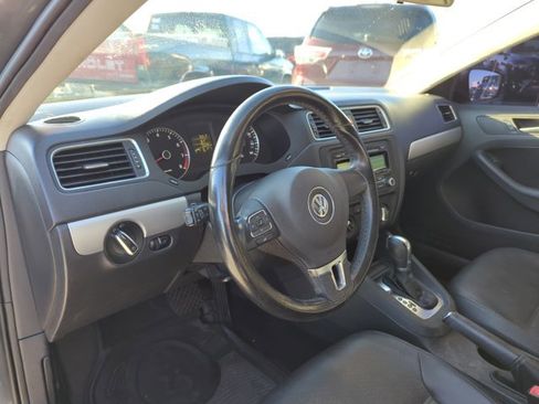 Used 2013 Volkswagen Jetta SE image 11