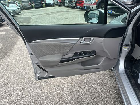 Used 2014 Honda Civic EX image 9
