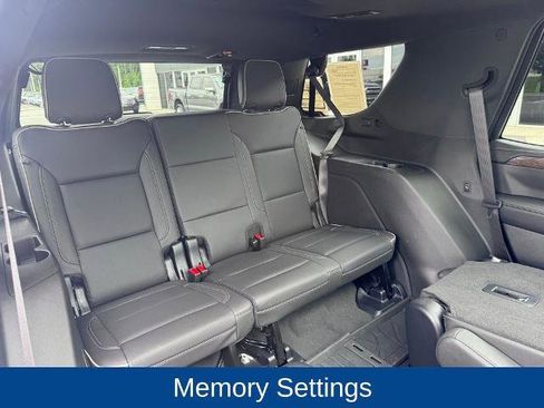 Used 2024 Chevrolet Tahoe Premier RWD image 22