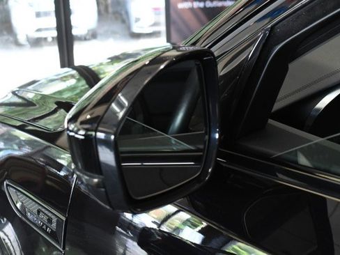 Used 2020 Jaguar E-PACE SE AWD/4WD image 8