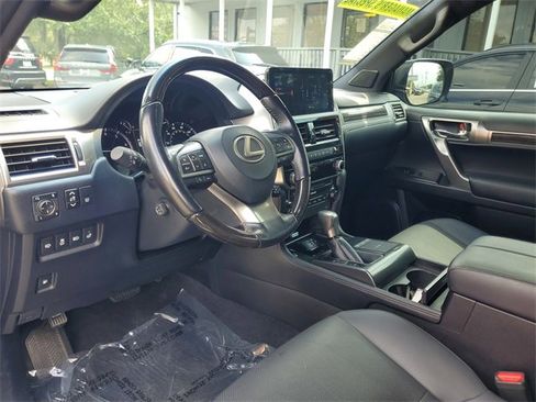Used 2023 Lexus GX 460 Premium w/ Premium Package image 12