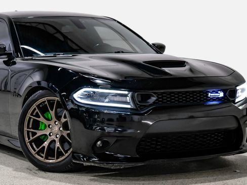 Used 2020 Dodge Charger Scat Pack w/ Plus Group RWD image 13