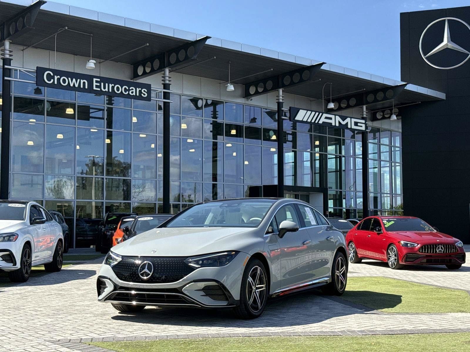 Used 2023 Mercedes-Benz EQE 500 4MATIC Sedan image 1