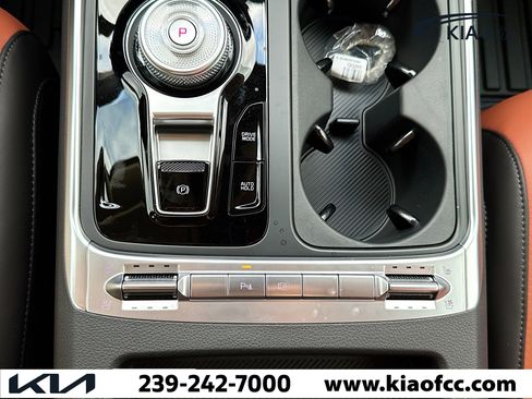 New 2026 Kia Carnival SX image 31