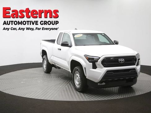 Used 2024 Toyota Tacoma SR RWD image 47