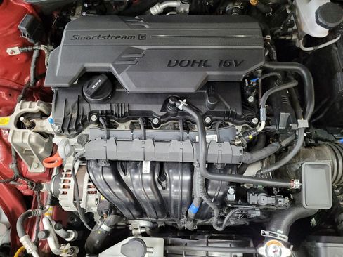 Used 2023 Hyundai Elantra SEL FWD image 30